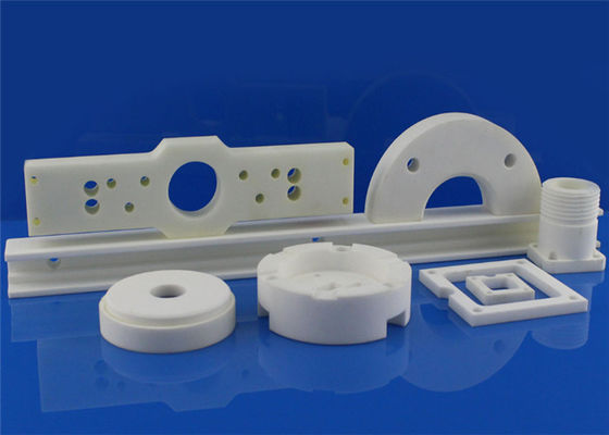 Componente di riserva ceramica su ordinazione di alta precisione Zro2 delle parti ceramiche lavorabili a macchina di biossido di zirconio per le applicazioni a macchina